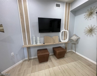 9727 Acqua Court - Photo Thumbnail 37