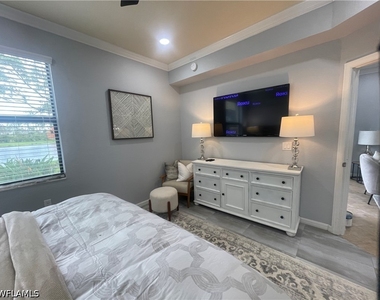 9727 Acqua Court - Photo Thumbnail 25