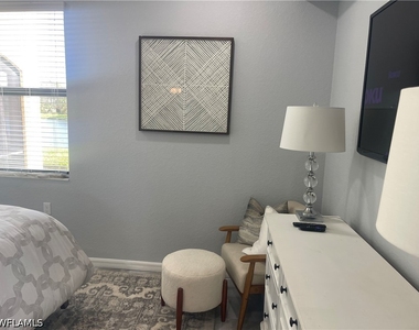 9727 Acqua Court - Photo Thumbnail 34