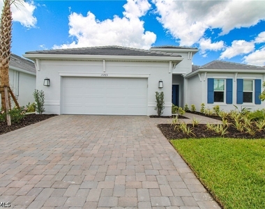 15765 Cortina Street - Photo Thumbnail 6