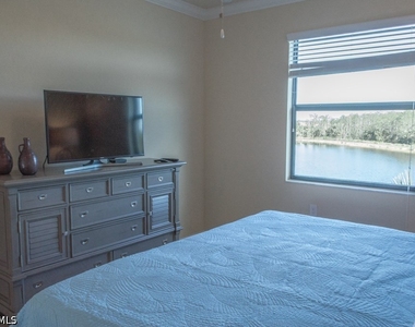 9566 Trevi Court - Photo Thumbnail 13