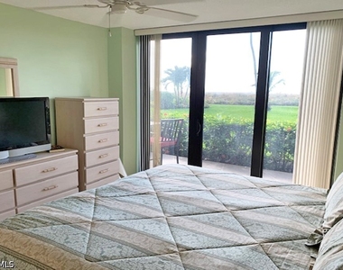 180 Seaview Court - Photo Thumbnail 9
