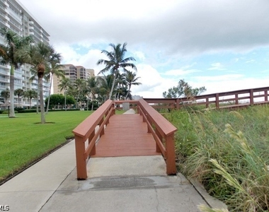 180 Seaview Court - Photo Thumbnail 19