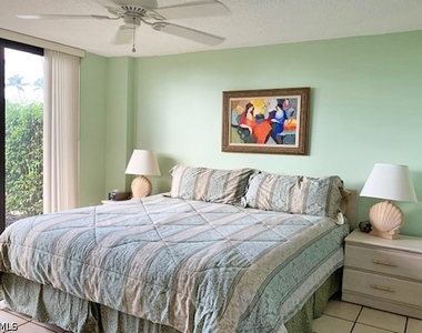 180 Seaview Court - Photo Thumbnail 8