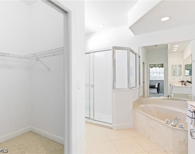 8635 Ibis Cove Circle - Photo Thumbnail 10