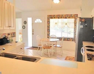 120 Asaf Drive - Photo Thumbnail 4