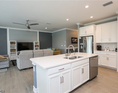 16579 Crescent Beach Way - Photo Thumbnail 26