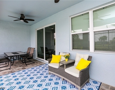 16579 Crescent Beach Way - Photo Thumbnail 5