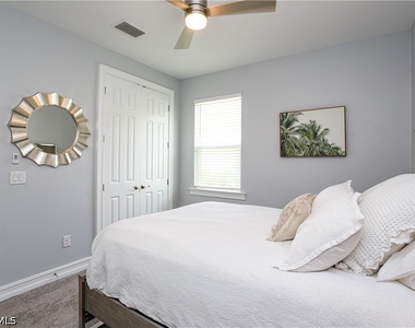 16579 Crescent Beach Way - Photo Thumbnail 18