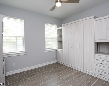 16579 Crescent Beach Way - Photo Thumbnail 11