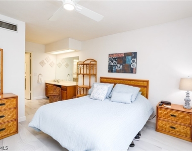 1765 Courtyard Way - Photo Thumbnail 39