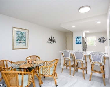 1765 Courtyard Way - Photo Thumbnail 30