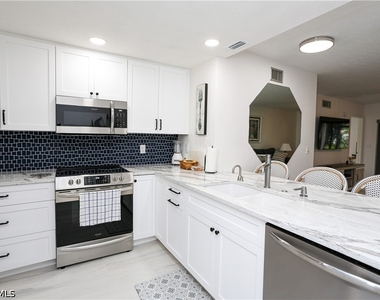 1765 Courtyard Way - Photo Thumbnail 23