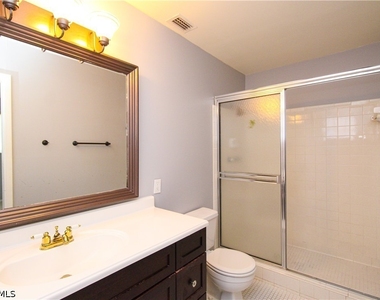 729 Palm View Drive - Photo Thumbnail 17