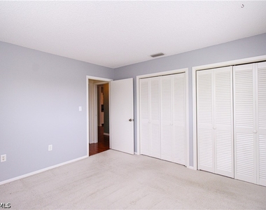 729 Palm View Drive - Photo Thumbnail 11