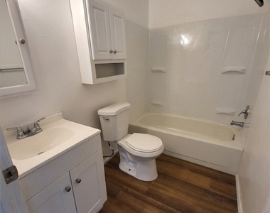 4112 2nd Street W - Photo Thumbnail 10