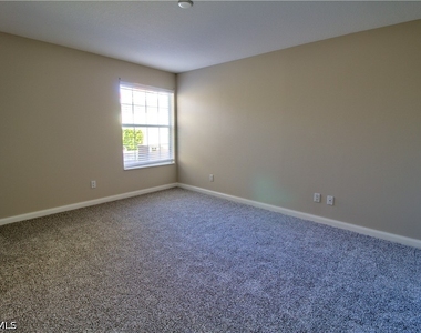 7840 Ionio Court - Photo Thumbnail 12