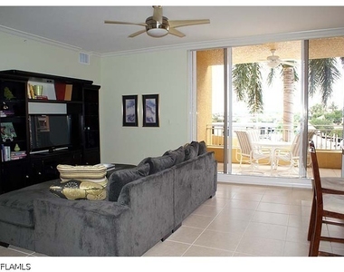 451 Bayfront Place - Photo Thumbnail 4