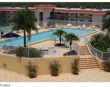 451 Bayfront Place - Photo Thumbnail 19