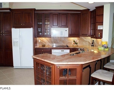 451 Bayfront Place - Photo Thumbnail 11