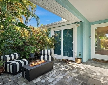 792 108th Avenue N - Photo Thumbnail 19