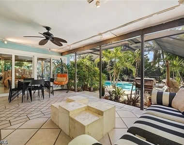 792 108th Avenue N - Photo Thumbnail 20