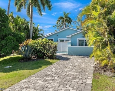792 108th Avenue N - Photo Thumbnail 23