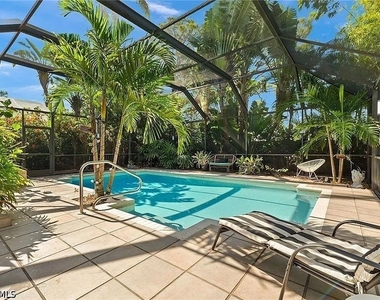 792 108th Avenue N - Photo Thumbnail 21