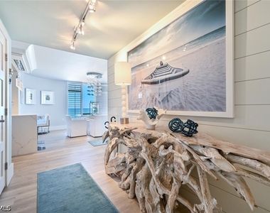 3115 Gulf Shore Boulevard N - Photo Thumbnail 1