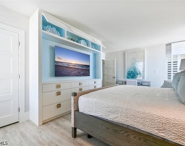 3115 Gulf Shore Boulevard N - Photo Thumbnail 17