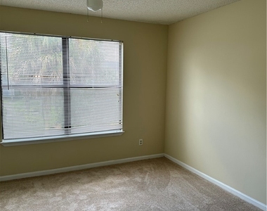 13631 Eagle Ridge Drive - Photo Thumbnail 6