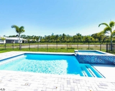 2872 Bloomfield Way - Photo Thumbnail 27