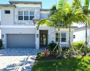 2872 Bloomfield Way - Photo Thumbnail 1