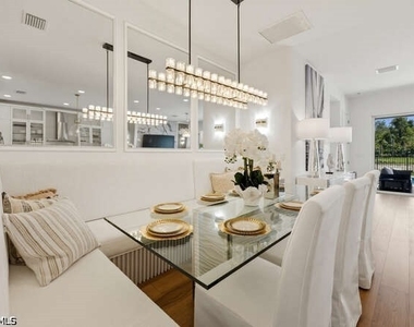 2872 Bloomfield Way - Photo Thumbnail 10