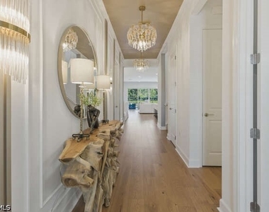2872 Bloomfield Way - Photo Thumbnail 2