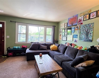 16 Belmont - Photo Thumbnail 3