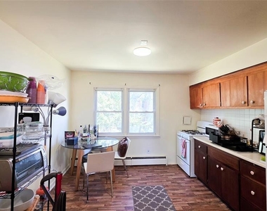 16 Belmont - Photo Thumbnail 5