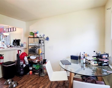 16 Belmont - Photo Thumbnail 7