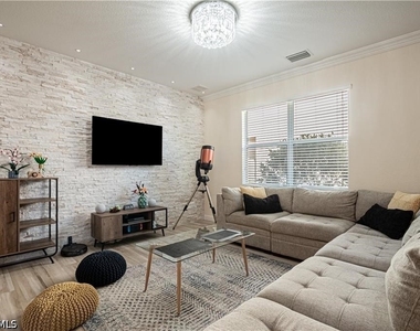 11031 Yellow Poplar Drive - Photo Thumbnail 3