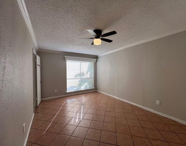 1950 Spenwick Drive - Photo Thumbnail 10