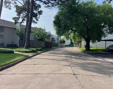 1950 Spenwick Drive - Photo Thumbnail 14
