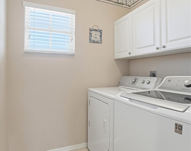 5657 Whisperwood Boulevard - Photo Thumbnail 24