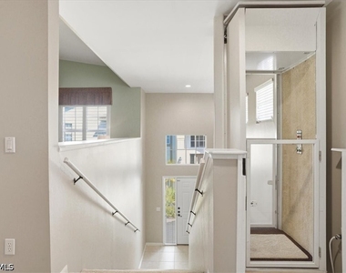 5657 Whisperwood Boulevard - Photo Thumbnail 3
