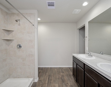 20819 Medford Landing Lane - Photo Thumbnail 13
