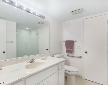 5954 Pelican Bay Boulevard - Photo Thumbnail 16