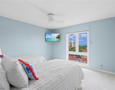 250 Park Shore Drive - Photo Thumbnail 23