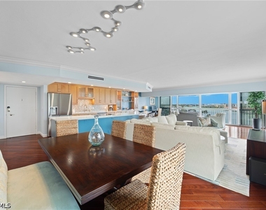 250 Park Shore Drive - Photo Thumbnail 11