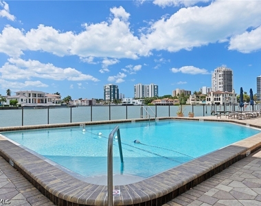 250 Park Shore Drive - Photo Thumbnail 28