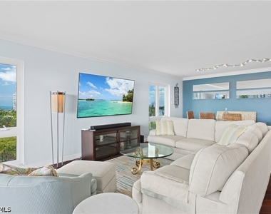250 Park Shore Drive - Photo Thumbnail 14