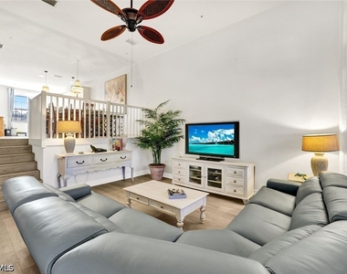 9115 Capistrano Street S - Photo Thumbnail 3